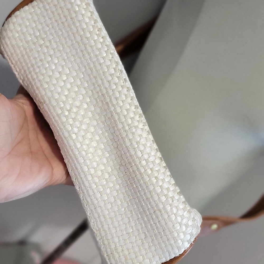 ❤️Liz Claiborne  Cross Body - Picture 10 of 13